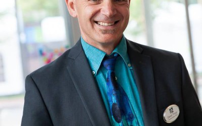 The Chris Wolf Show welcomes actor, Farnsworth Communications Officer and Karate Black Belt David Troup. WATCH NOW.